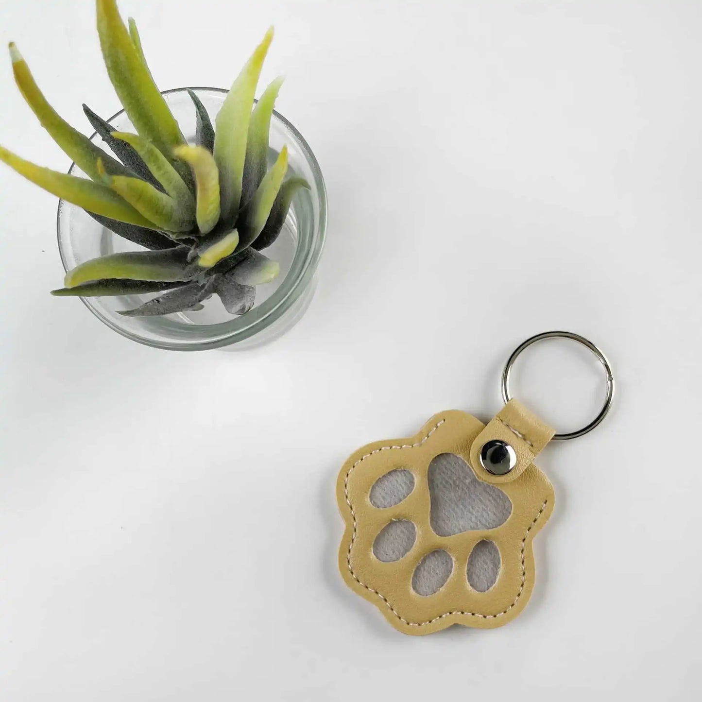 Leather Keychain Creativity Pets Hair Storage Hanging Decorations Cat Dog Hair Elegant Cute Handbag Hanging Decorations